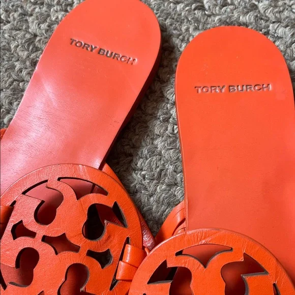 Tory Burch leather sandals logo - Picture 3 of 3